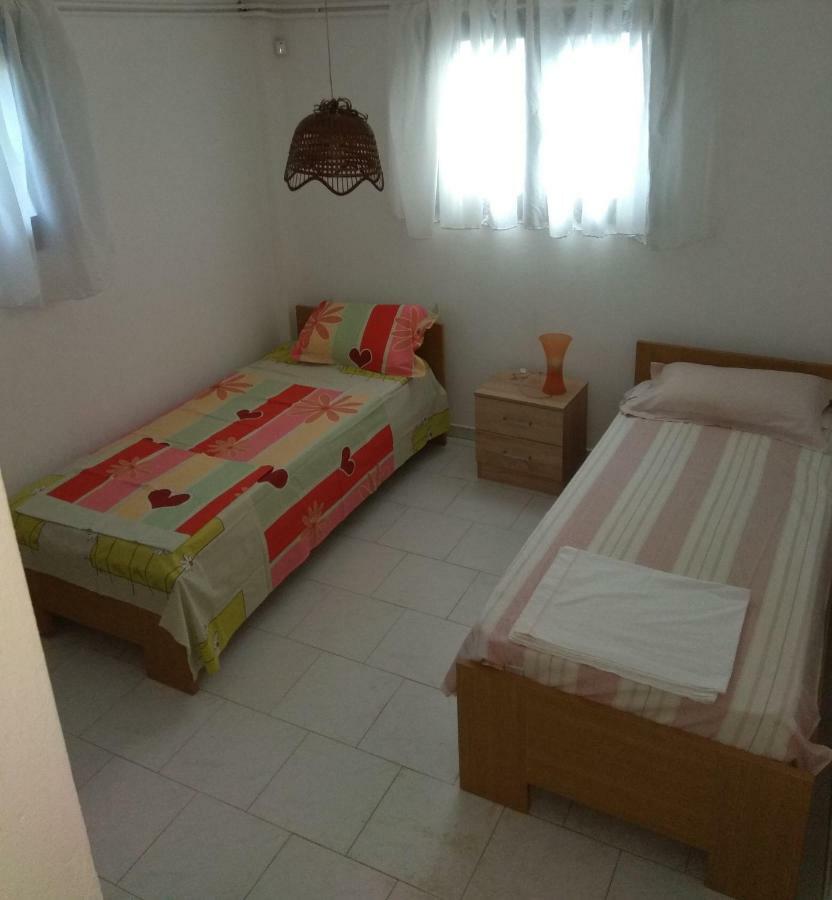 فيلا باراليا ديونيسيوفي Family Seaside House In Mouries المظهر الخارجي الصورة